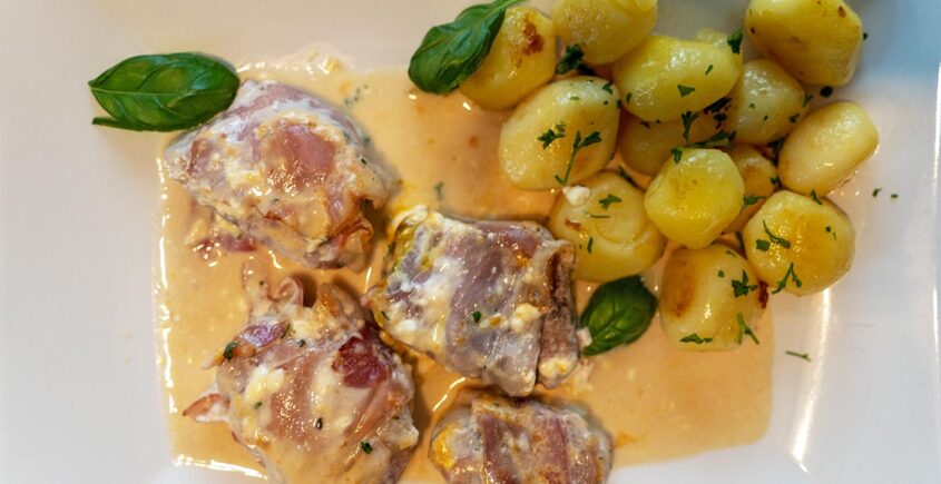 Schweinefilet in Sahnesauce